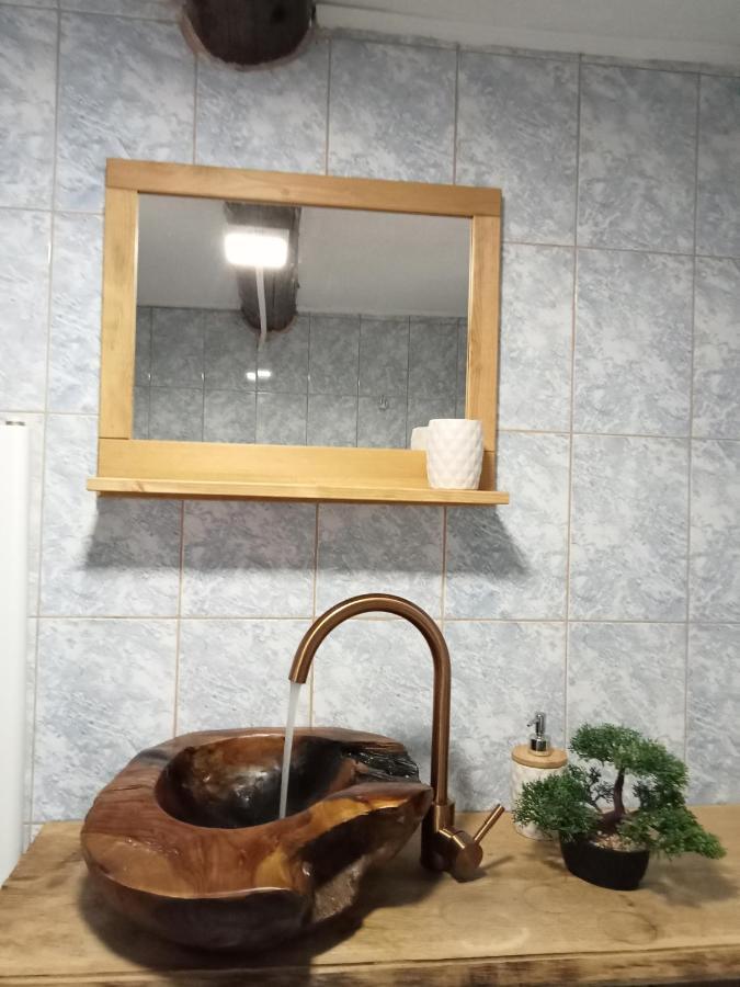 Casuta Din Deal Vaideeni Экстерьер фото